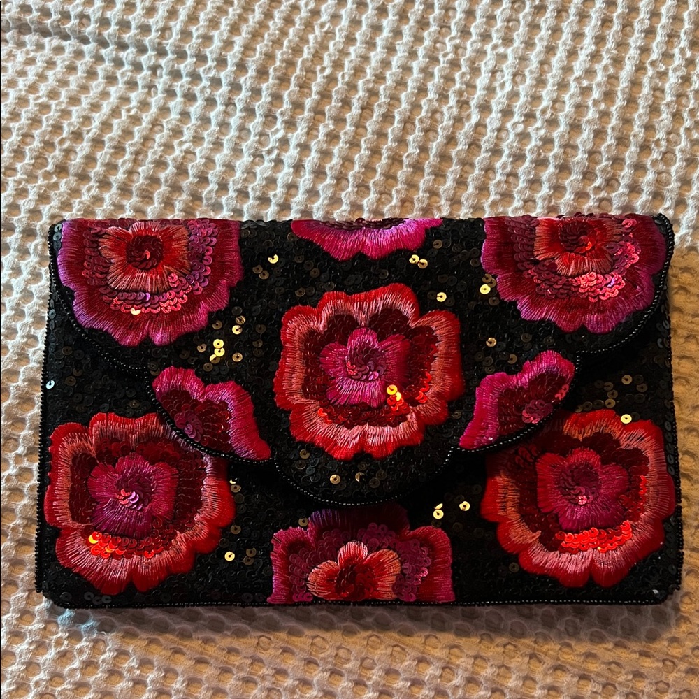 Embroidered Floral Sequin Clutch - Black & Pink